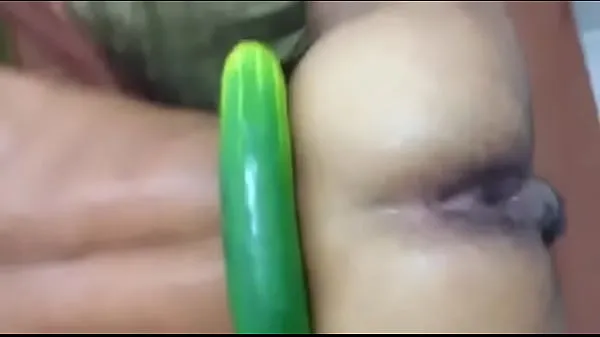 Novos giant cucumber in boyfriend's ass melhores clipes