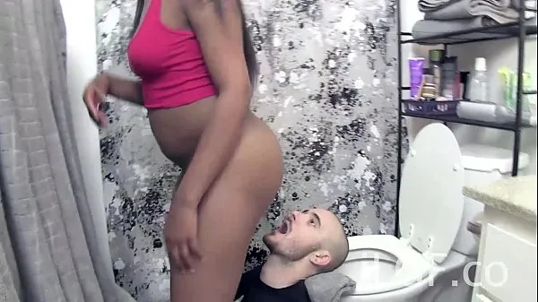 ใหม่ Nikki Ford Toilet Farts in Mouth คลิปที่ดีที่สุด