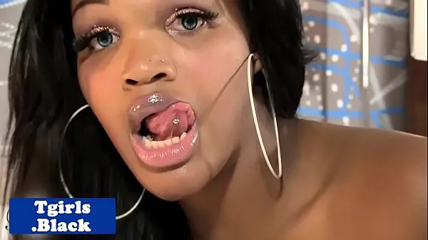 Black curvy tgirl solo wanking her meat shaft Clip hay nhất mới