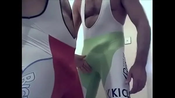 نئے Worship each other bulges singlet بہترین کلپس