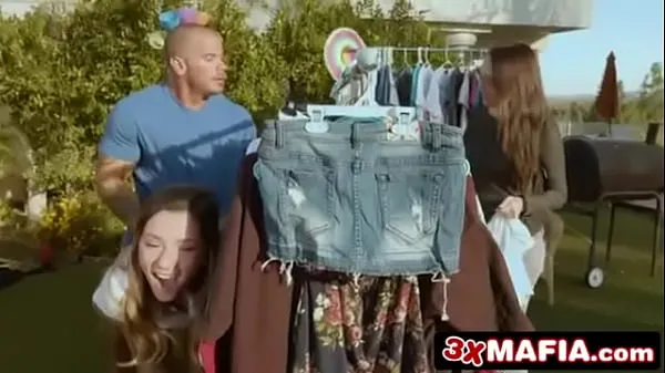 New Sneaky Sex - Yard sale best Clips