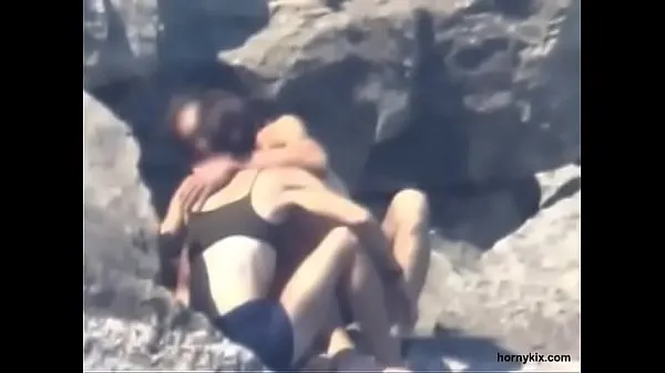 Voyeur Hidden Cam on the Beach Klip terbaik baharu