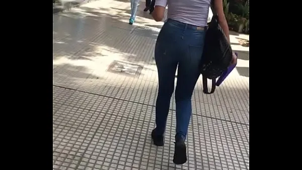 Νέα Big ass brunette in jeans καλύτερα κλιπ