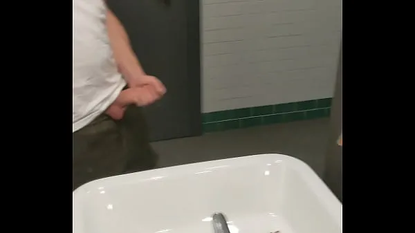 Yeni Jerking in the public bathroom en iyi Klipler