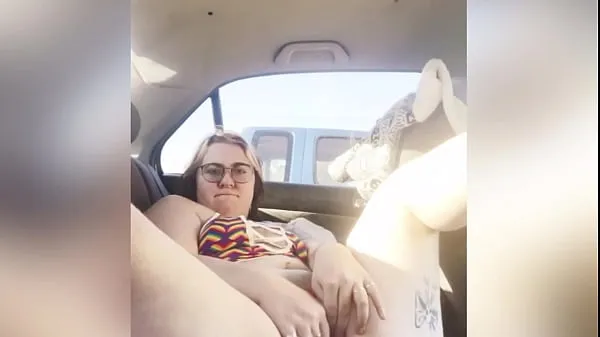 Nové Backseat Pussy Rubbing starring Lexii Sapphire najlepšie klipy