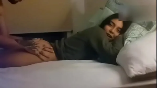 Nye BLOWJOB UNDER THE SHEETS - TEEN ANAL DOGGYSTYLE SEX bedste klip