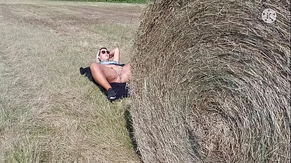 New The public agent Lucie is fucked by a stranger in the nature by the roadside !!! What a bitch best Clips