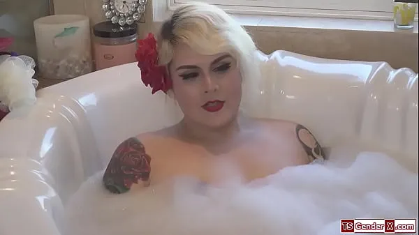 Yeni Trans stepmom Isabella Sorrenti anal fucks stepson en iyi Klipler