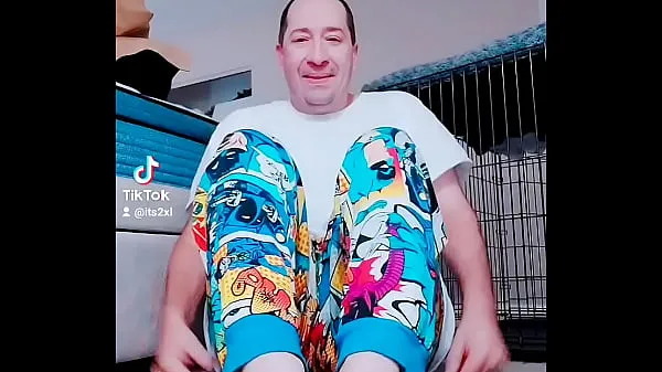 새로운 CUM ON BIGGBUTT2XL'S FEET 최고의 클립