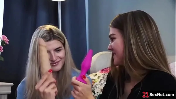 Nuovi Bruna lesbica si scopa il culo piccola bffclip migliori