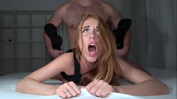 Új SHE DIDN'T EXPECT THIS - Redhead College Babe DESTROYED By Big Cock Muscular Bull - HOLLY MOLLY legjobb klipek