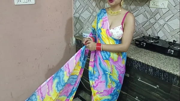 Yeni Sexo entre bhabhi india y devar por primera vez en la cocina con charla sucia en hindi en iyi Klipler